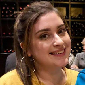 Meet your Posher, Dominique
